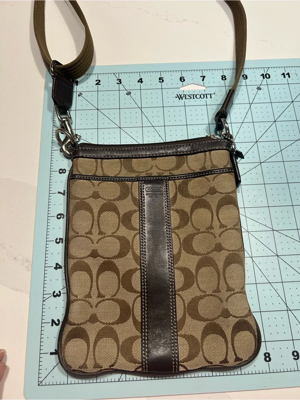 Coach crossbody signature